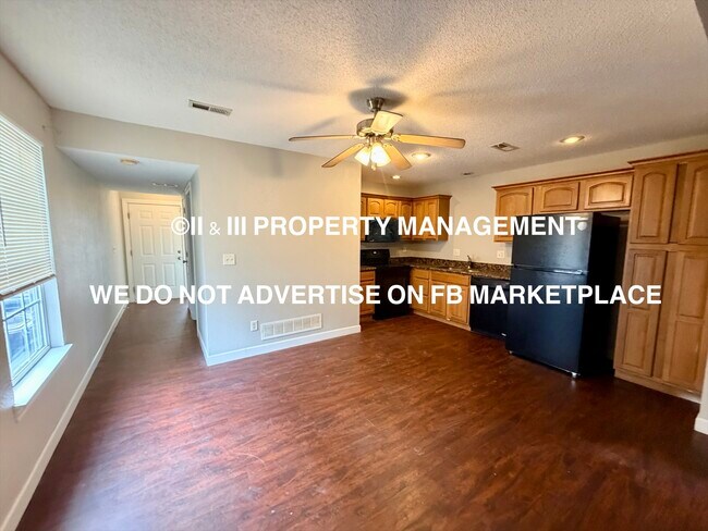 Photo - 921 SW Peach Tree Ln