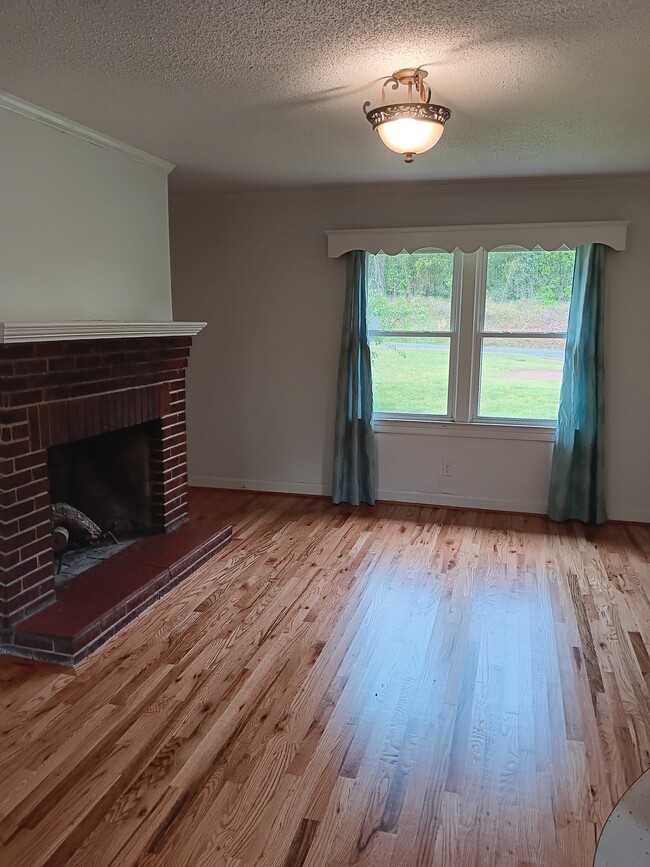 Photo - 1910 Elrod Rd