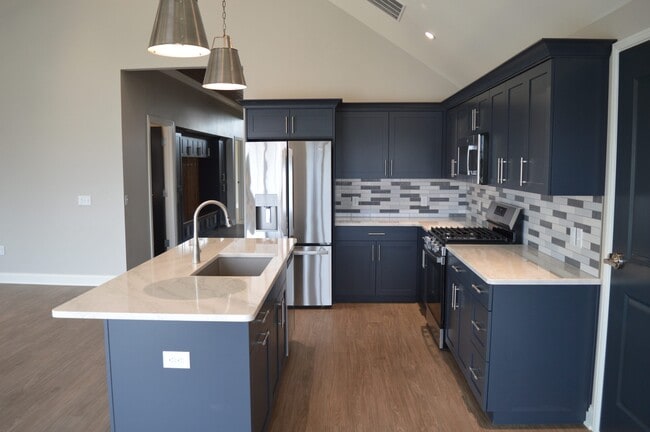 Photo - 100 S Washington St Unidad 1