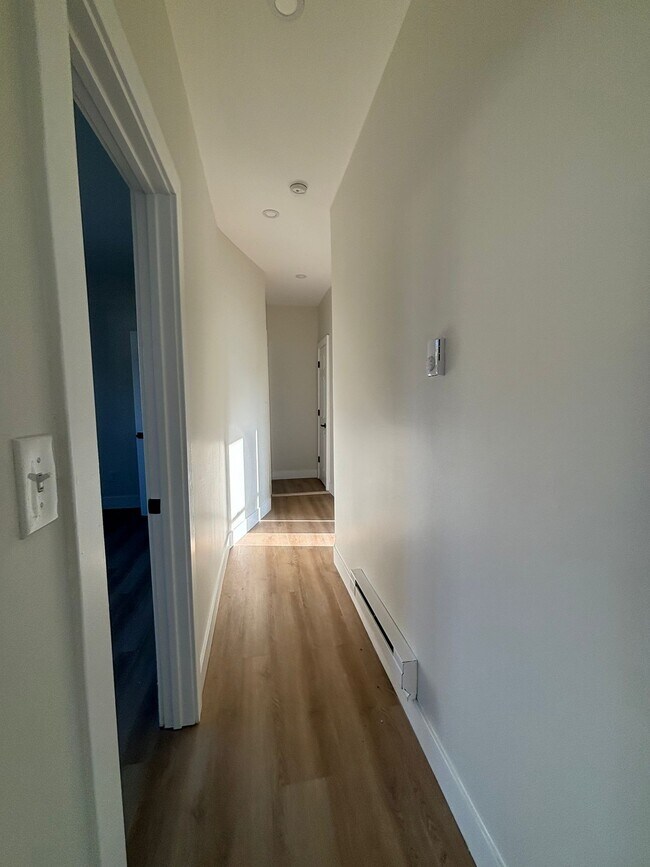 Photo - 49 Rosehill Pl Unit 1