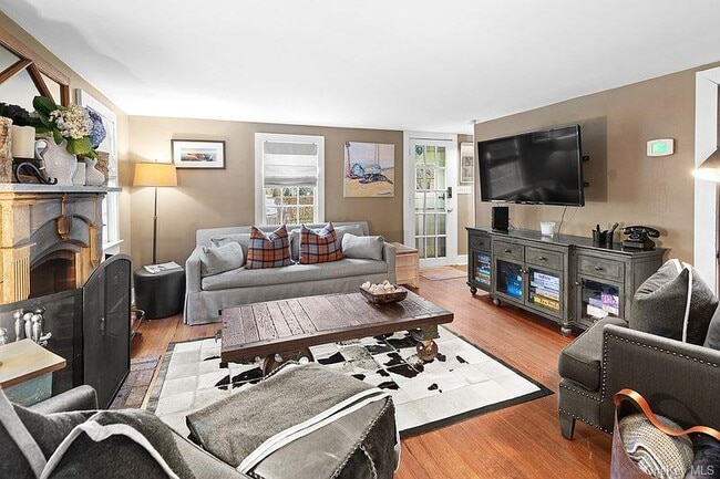 Building Photo - 80 Rte 114