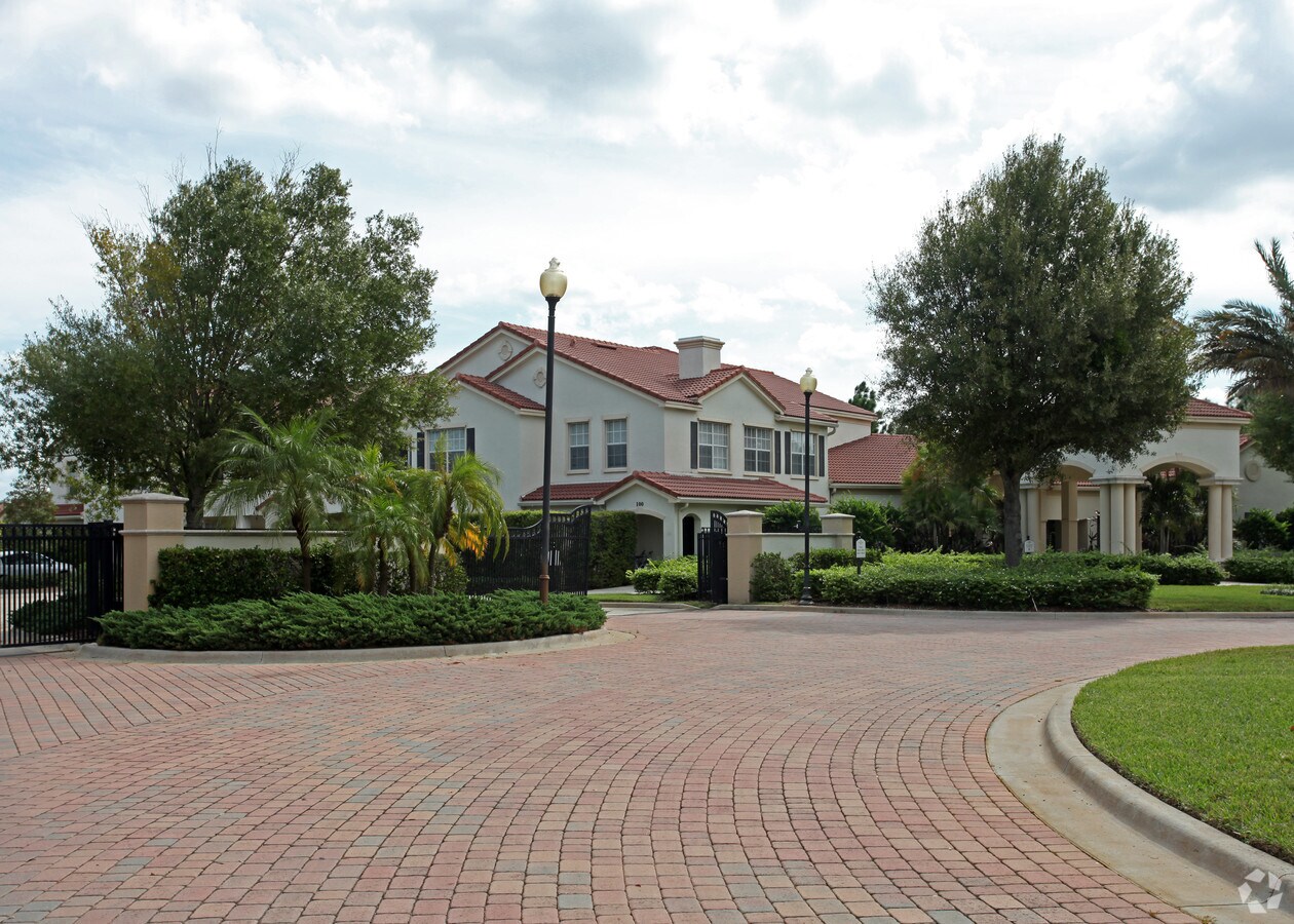 Photo - The Estates at Stuart