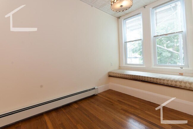 Photo - 7 Kilsyth Ter