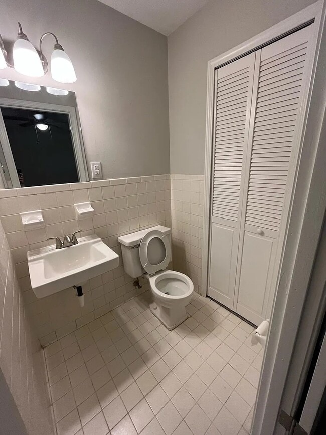 Photo - 3801 Carpenter Dr