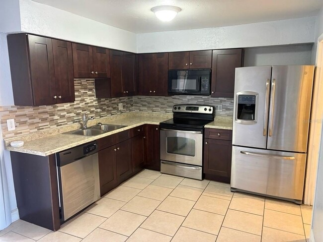 Photo - 3978 Crayrich Cir Unit GE