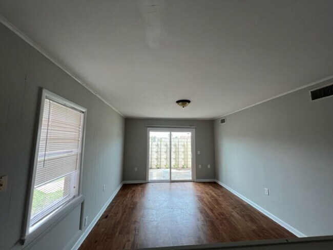 Photo - 242 Georgia Ave