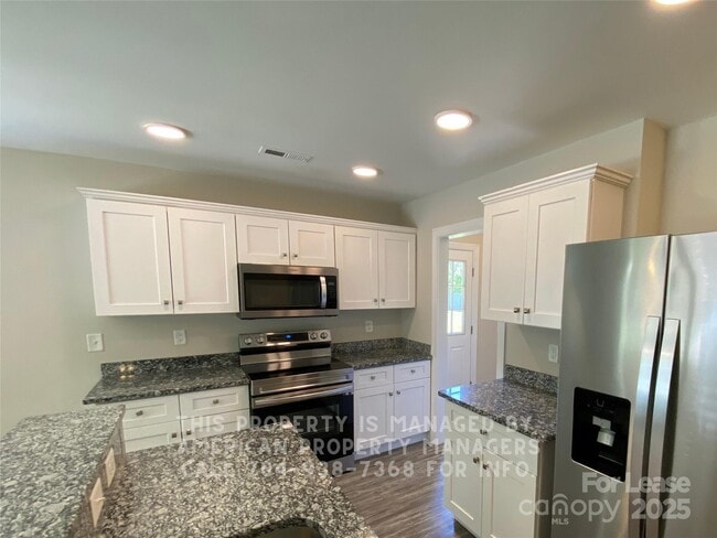 Photo - 1418 Ontario Dr