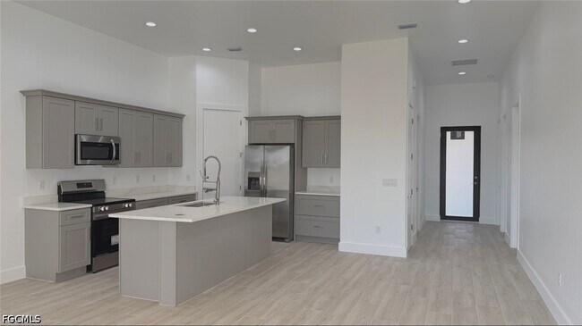 2104 NE 16th Terrace