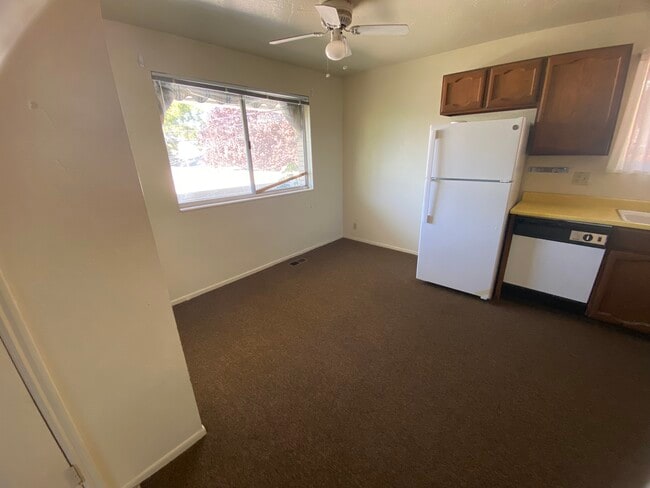 Photo - 1398 S McClelland St Unit 1398