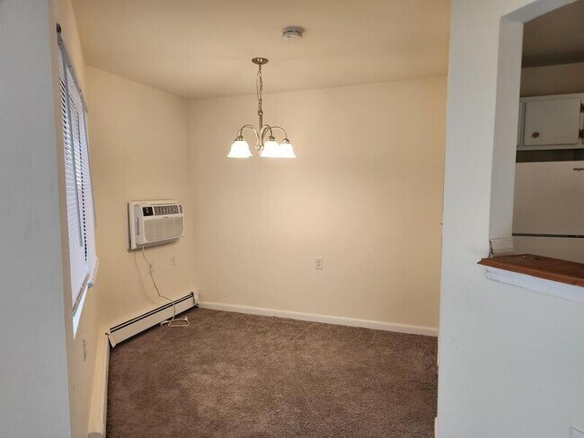 Photo - 27 Forbus St