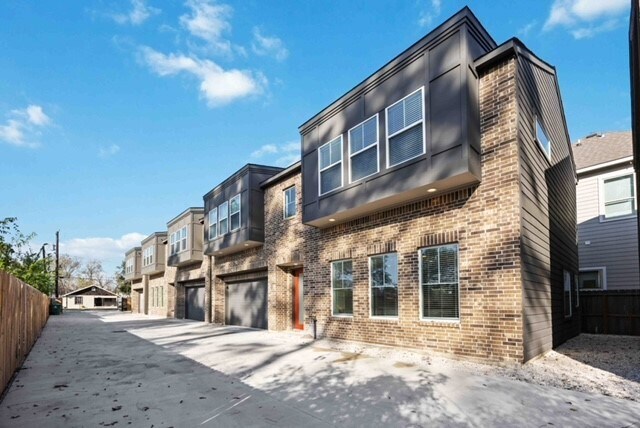 Photo - 5718 Beall St