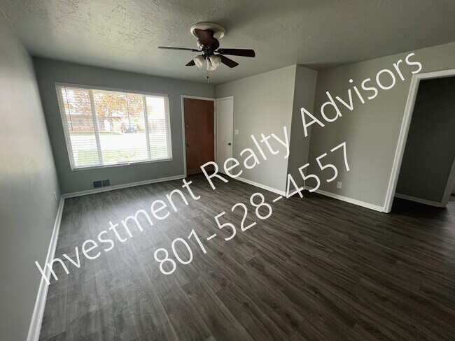 Photo - 822 Vic's Rd Townhome