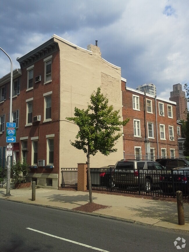 Building Photo - 1535 Lombard St Unit 2 Rental