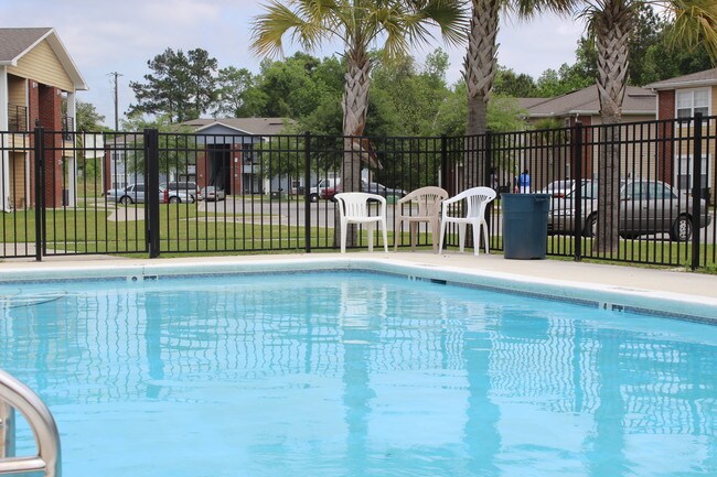 Ochlockonee Pointe Apartments