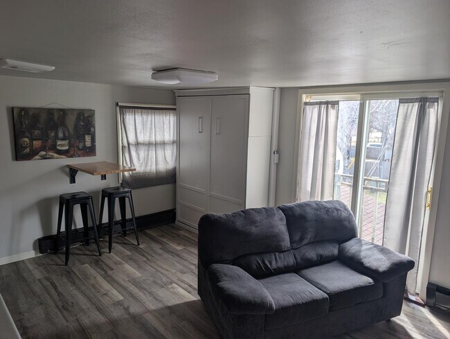 Photo - 563 E Main St Unit 565 E Main St