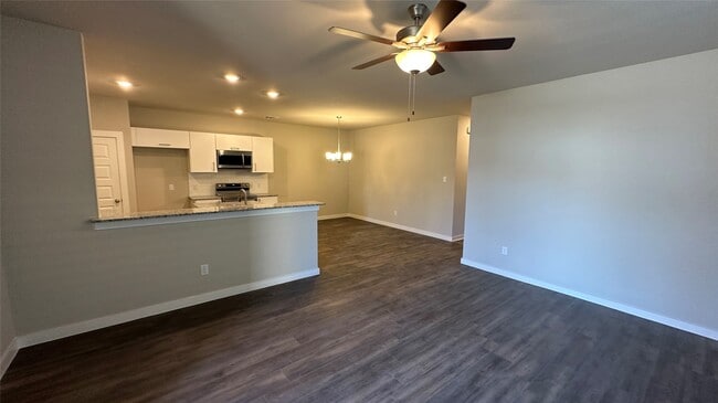 Photo - 9812 Grosbeak Ln