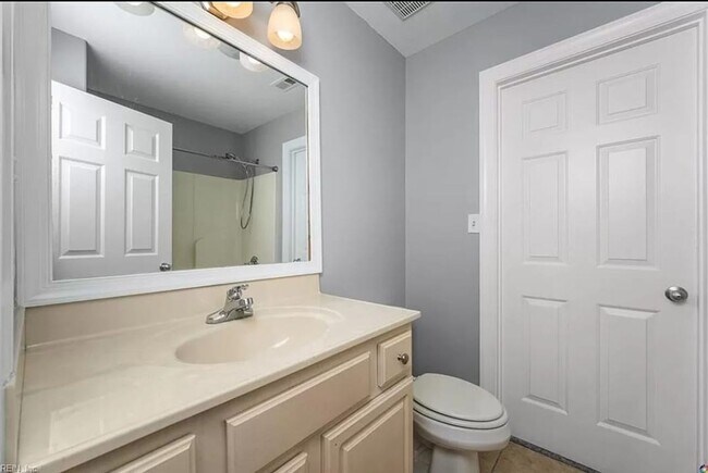 Photo - Willoughby Beach