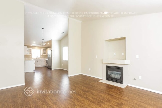 Photo - 18511 E Country Club Dr