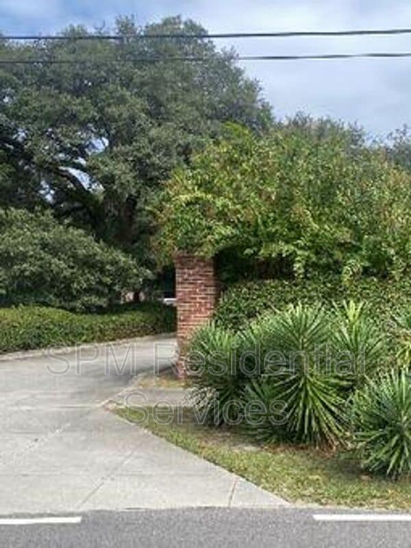 Photo - 1609 Wellspring Way