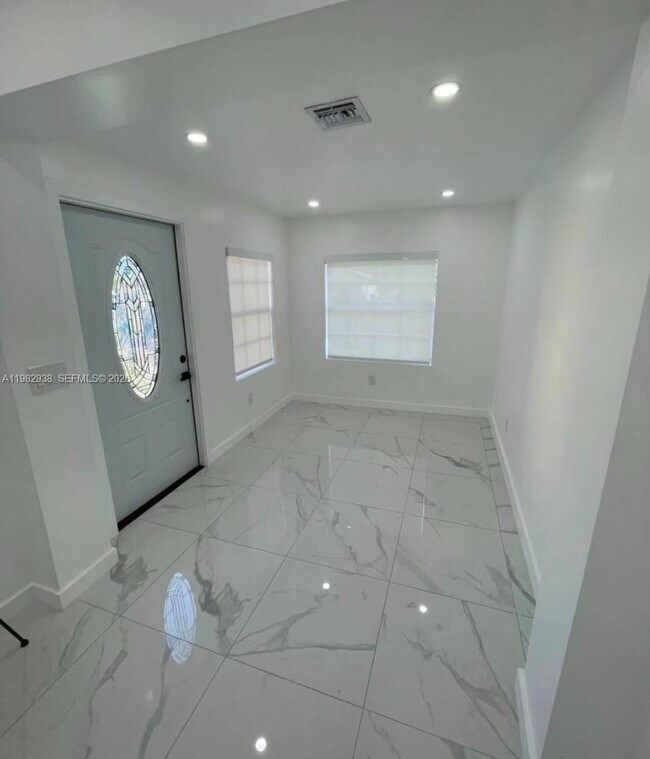 Photo - 3161 NW 31st St Unit 3161