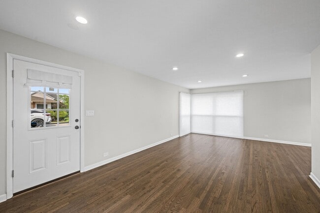 Photo - 230 Greenfield Dr