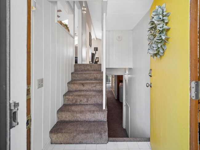 Building Photo - Spacious 2-Bedroom Home with Private Deck,...