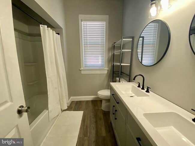 Photo - 101 Glen St Unit 8