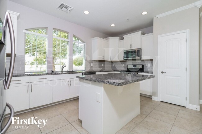 Photo - 2903 N Clanton St