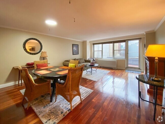 Building Photo - 151 Tremont St Unit 6D Rental