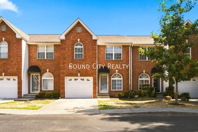 Photo - 2120 Lebanon Pike