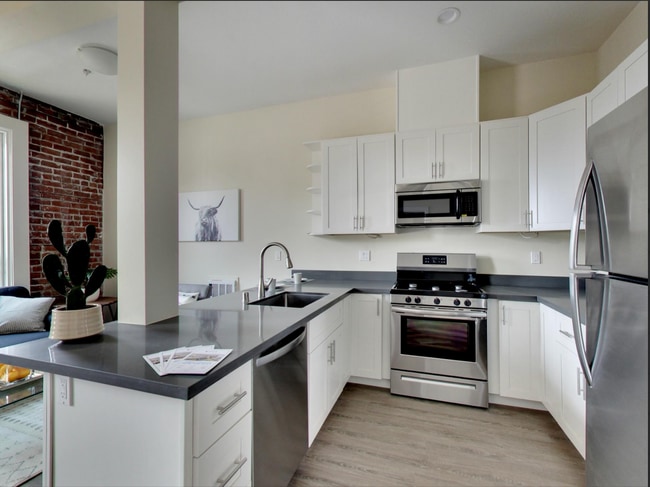 Building Photo - 22650 Main St Unit 221 Rental