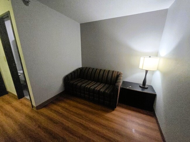 Photo - Motel 6- LaPorte Rd Unit Queen Suite Room