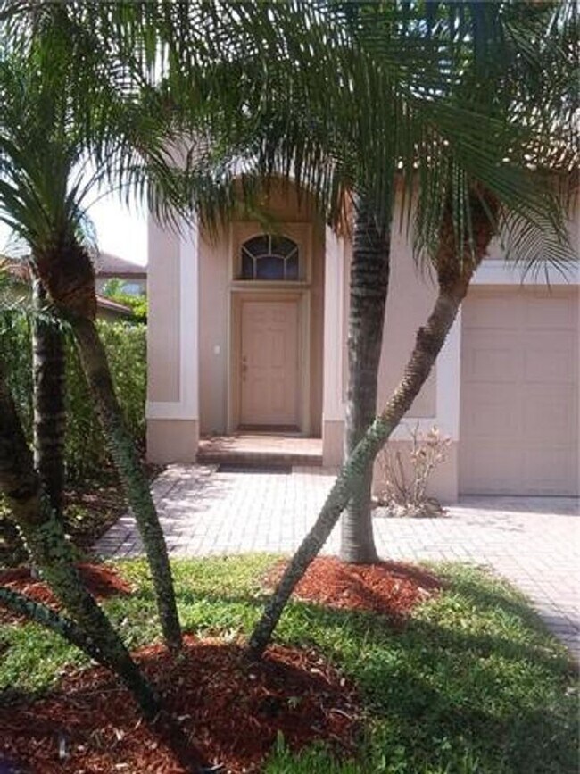 Photo - 19250 NW 12th Manor