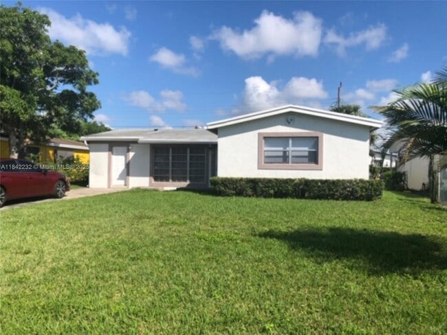 Building Photo - 2611 NW 16th Ct Rental