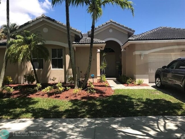 Photo - 1441 Cardinal Way