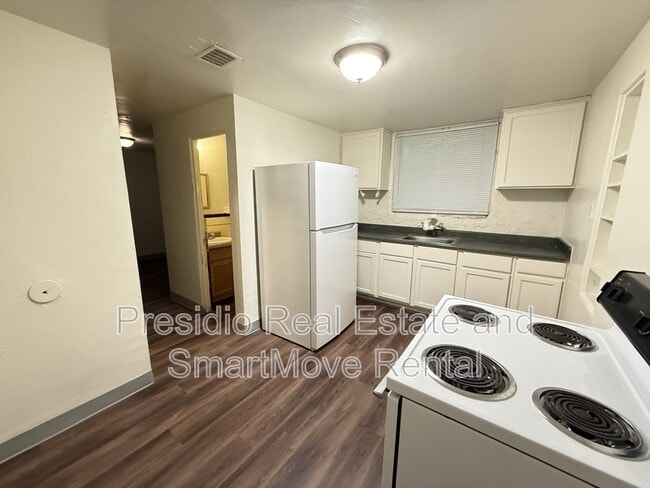Building Photo - 1540 S State St Rental