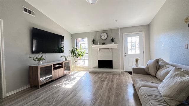 Photo - 1304 Sheppard Ln