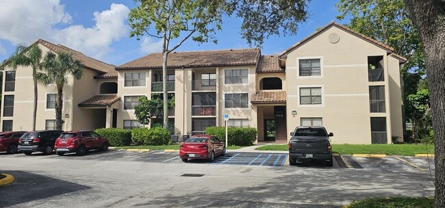 Photo - 4521 W McNab Rd