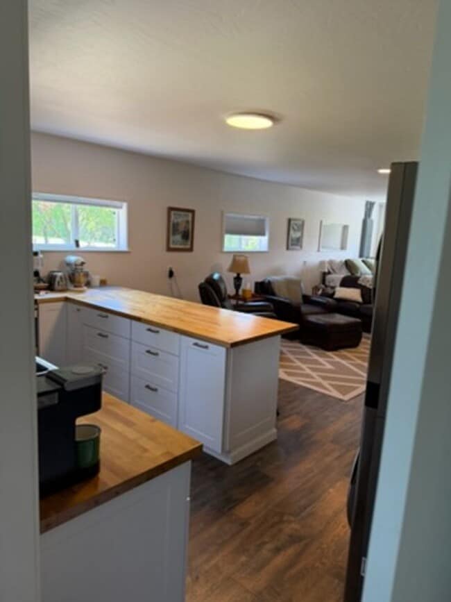 Photo - Charming Fully Furnished Studio Cottage in a Peaceful Country Setting