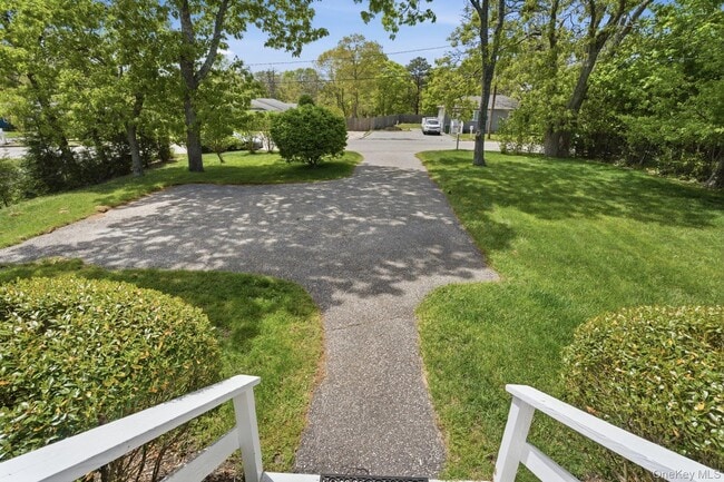 Photo - 98 Peters Ln