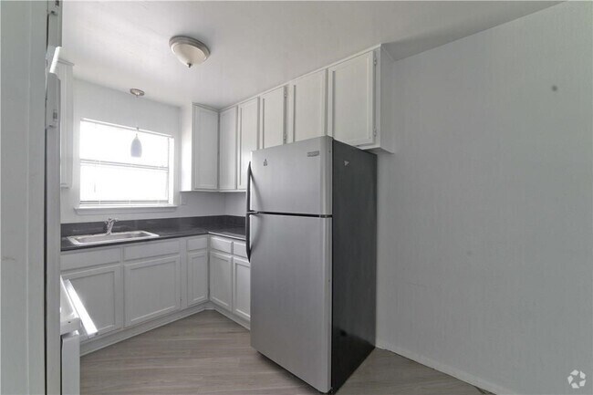 Building Photo - 320 E 4th St Unit 204 Rental