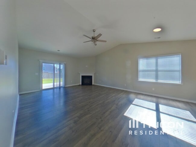 Photo - 1278 Elterwater Ln