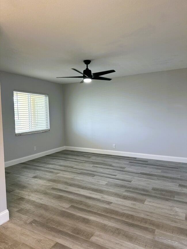 Ocean Park South Apartments