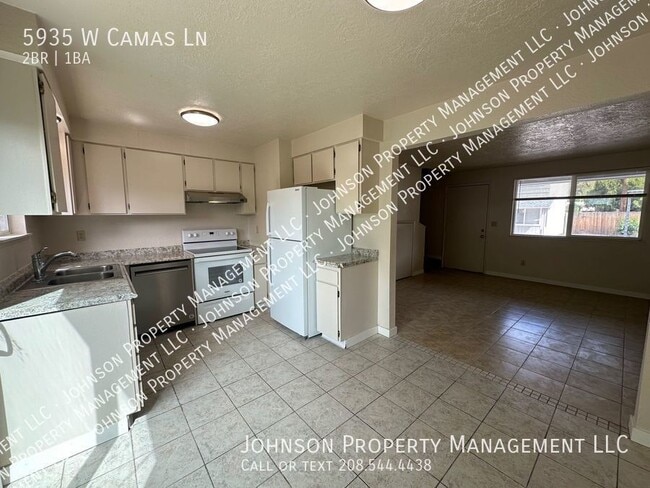Photo - 5935 W Camas Ln
