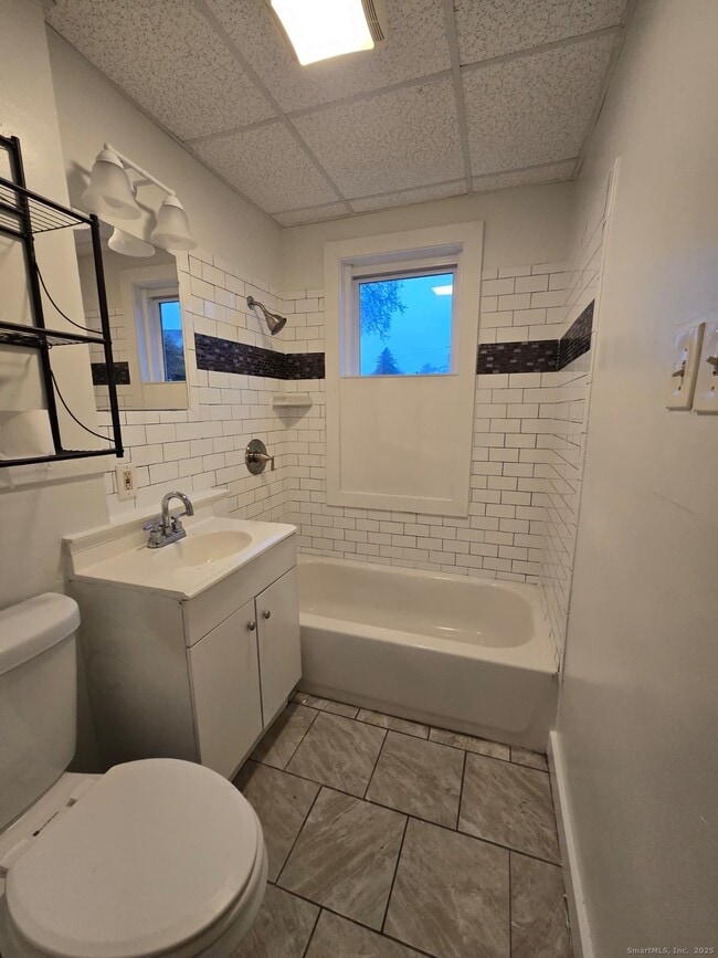 Photo - 75 Curtis St Unit 2