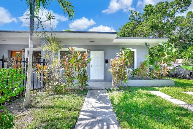 Photo - 6432 NE 1st Ct Unidad 6432
