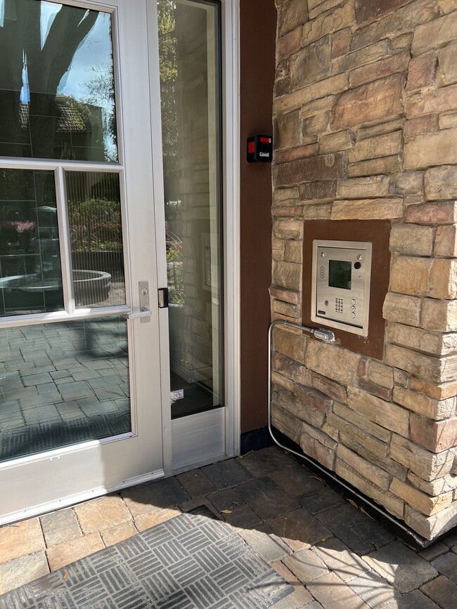 Keypad - 1310 Creekside Dr Unit 203