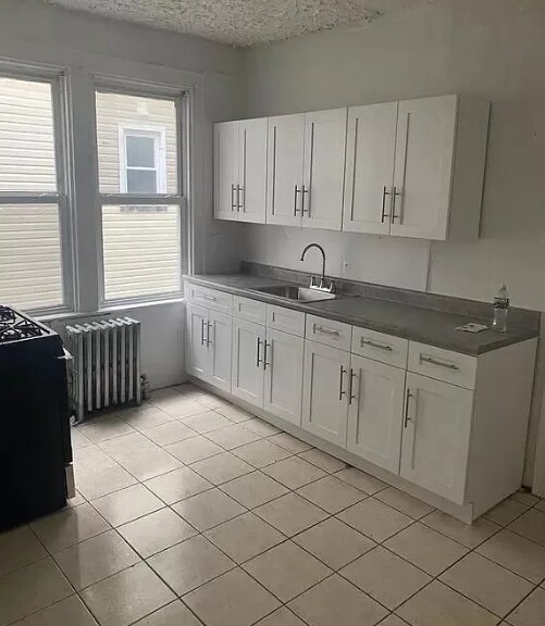 415 Leslie St Apartment For Rent in Newark, NJ