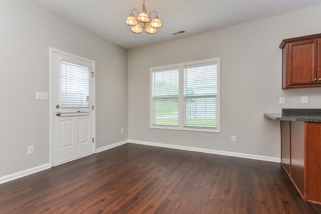 Photo - 2202 King Malcolm Ln