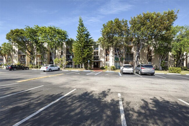 Photo - 14421 N Kendall Dr Unit 101M